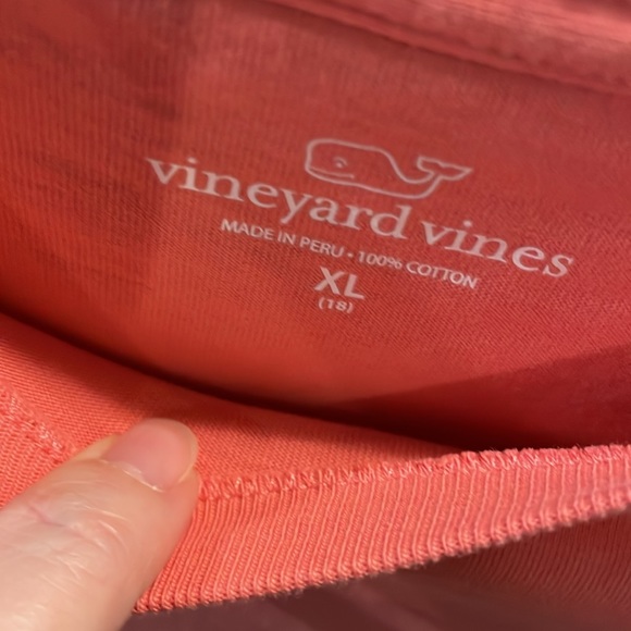 Vineyard Vines Shirt youth xl Red Football Whale Long Sleeve Pocket Tee - Picture 2 of 3